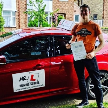 Congratulations to Matthew Bell who passed in Cambridge on the 22-5-19 after taking driving lessons with MR.L Driving School.