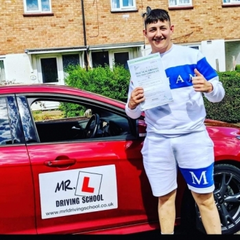 Congratulations to Bradley Lumb from Newmarket who passed 1st time in Cambridge on the 6-6-19 after taking driving lessons with MR.L Driving School.