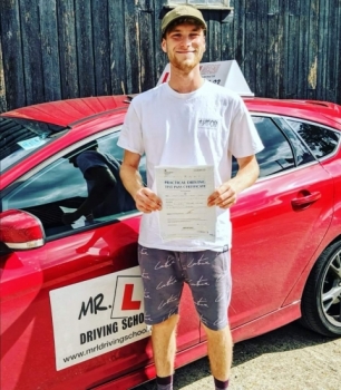 Congratulations to Joe Moore from Horningsea who passed in Cambridge on the 21-8-19 after taking driving lessons with MR.L Driving School.