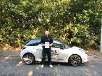 Congratulations to Rich Garcia from Isleham who passed 1st time in Cambridge on the 11-10-16 after taking driving lessons with MRL Driving School