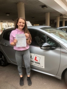 Congratulations to Chloe Moulding from Ely who passed 1st time in Cambridge on the 12-7-18 after taking driving lessons with MR.L Driving School.
