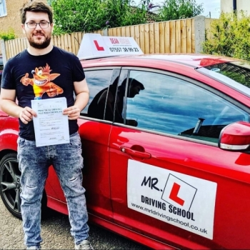 Congratulations to Tony Shaw from Chippenham who passed 1st time in Cambridge on the 24-7-19 after taking driving lessons with MR.L Driving School.