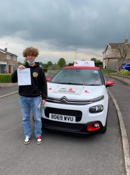 Congratulations to Forrester Newman from Newmarket who passed his driving test 1st time on the 13-5-21 in Cambridge after taking driving lessons with MR.L Driving School.