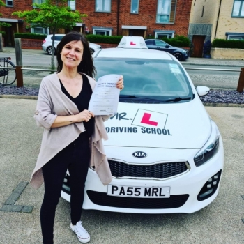 Congratulations to Laura Parkinson from Cambridge who passed 1st time on the 21-5-21 after taking driving lessons with MR.L Driving School.
