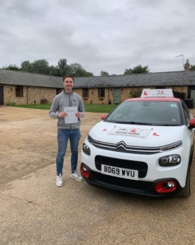 Congratulations to George Hale from Haddenham who passed 1st time in Cambridge on the 2-9-21 after taking driving lessons with MR.L Driving School.