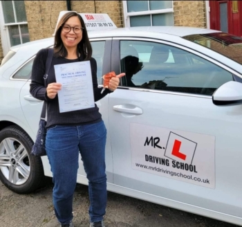 Congratulations to Thuy Lee who passed her driving test in Cambridge on the 17-9-21 after taking driving lessons with MR.L Driving School.