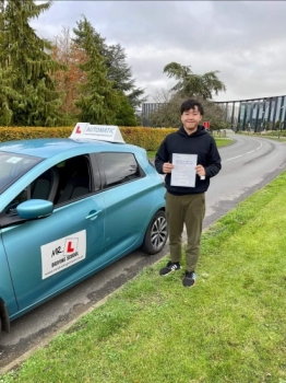 Congratulations to Fu Man Wong who passed his automatic driving test in Cambridge on the 11-11-21 after taking driving lessons with MR.L Driving School.