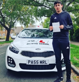 Congratulations to Ben Holland from Cambridge who passed his driving test 1st time on the 21-9-22 after taking driving lessons with MR.L Driving School.