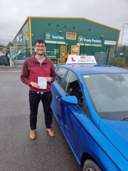 Congratulations to Takashi Lawson who passed his driving test 1st time in Cambridge on the 29-3-23 after taking driving lessons with MR.L Driving School.