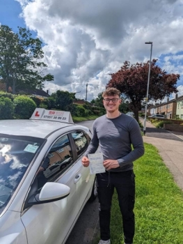 Congratulations to Kieran Finneran who passed his driving test 1st time in Cambridge on the 11-5-23 after taking driving lessons with MR.L Driving School.