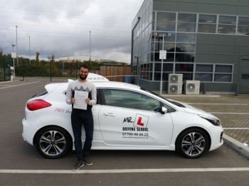 Congratulations to Alex from Cambridge who passed 1st time with just 2df´s on the 26-10-18 after taking driving lessons with MR.L Driving school.