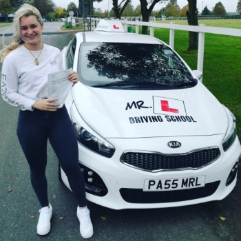 Congratulations to Jessica Marshall from Newmarket who passed 1st time in Cambridge on the 25-10-19 after taking driving lessons with MR.L Driving School.