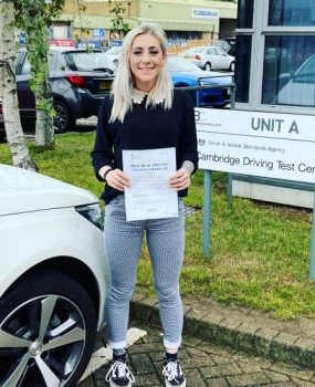 Congratulations to Autumn Wulff who passed her automatic driving test first time in Cambridge on the 27-7-20 after taking driving lessons with MR.L Driving School.