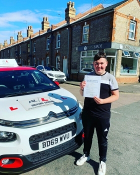 Congratulations to Finley Tidmarsh from Newmarket who passed 1st time in Cambridge on the 29-7-20 after taking driving lessons with MR.L Driving School