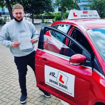 Congratulations to Ben King from Cambridge who passed 1st time in Cambridge on the 11-8-21 after taking driving lessons with MR.L Driving School.