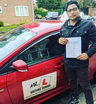 Congratulations to Samran from Newmarket who passed 1st time on the 25-9-20 in Cambridge after taking driving lessons with MR.L Driving School.