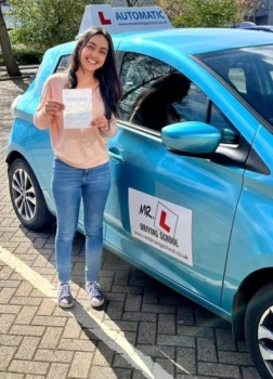 Congratulations to Shivani Maharaj from Newmarket who passed her automatic driving test 1st time and with ZERO faults in Cambridge on the 8-4-22 after taking driving lessons with MR.L Driving School.