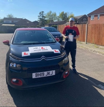 Congratulations to Jarek Czajka who passed his driving test 1st time in Cambridge on the 26-4-22 after taking driving lessons with MR.L Driving School.
