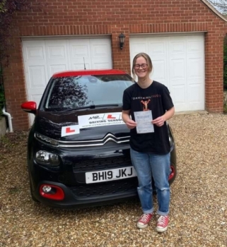 Congratulations to Sophie Brock who passed her driving test 1st time in Cambridge on the 3-5-22 after taking driving lessons with MR.L Driving School.
