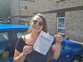 Congratulations to Natalie Robinson-Creek from Cambridge who passed her automatic driving test on the 10-6-22 after taking driving lessons with MR.L Driving School.