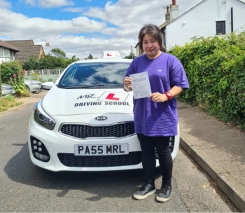 Congratulations to Bonnie Ko who passed her driving test 1st time in Cambridge on the 4-7-22 after taking driving lessons with MR.L Driving School.