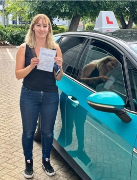 Congratulations to Nikki Marrone from Burwell who passed her automatic driving test 1st time in Cambridge on the 18-8-22 after taking driving lessons with MR.L Driving School.