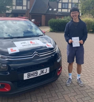 Congratulations to Juny Choi who passed his driving test 1st time (with us) in Cambridge on the 30-8-22 after taking driving lessons with MR.L Driving School.