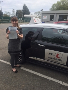 Congratulations to Jemma Gordon from Soham who passed 1st time in Cambridge on the 21-4-16 after taking driving lessons with MRL Driving School