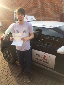 Congratulations to Jonathan Price from Buckden who passed 1st time in Cambridge on the 21-1-16 after taking driving lessons with MRL Driving School